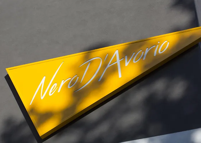Nero D'avorio & 4*