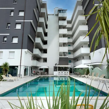 Nero D'avorio & 公寓式酒店 里米尼