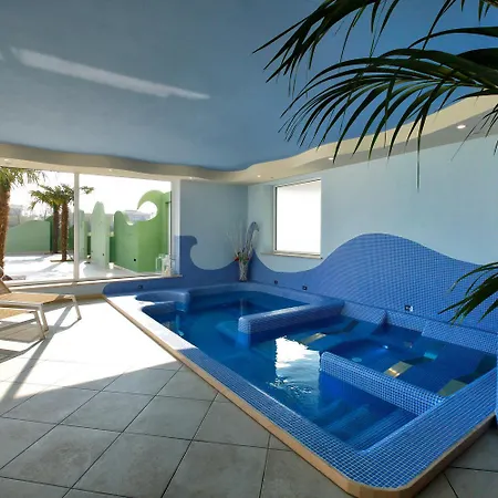 Aparthotel Nero D'avorio & 4*