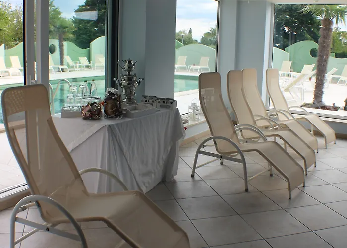 Nero D'avorio & 4* רימיני