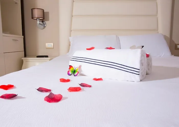 Nero D'avorio & 4* רימיני